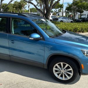 2018 Volkswagen TIGUAN LIMITED 2.0T — фото 13
