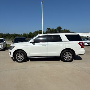 صورة 3 لـ 2021 FORD EXPEDITION XLT