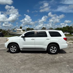 2008 Toyota SEQUOIA SR5 — фото 3