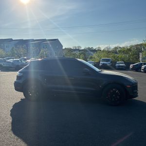 PORSCHE MACAN GTS - 10