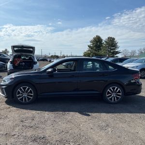 VOLKSWAGEN JETTA SE - 3