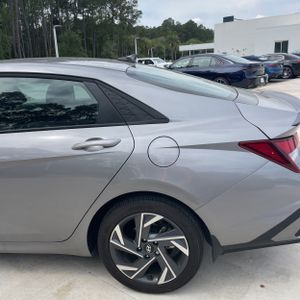 HYUNDAI ELANTRA SEL SPORT - 6