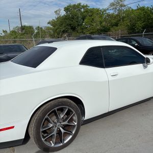 DODGE CHALLENGER GT - 8