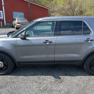 FORD EXPLORER POLICE INTERCEPTOR UTILITY - 4