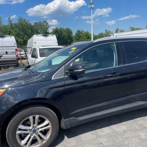 FORD EDGE SEL - 2