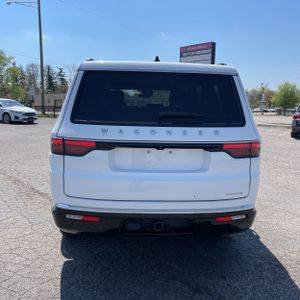 JEEP WAGONEER SERIES III - 7