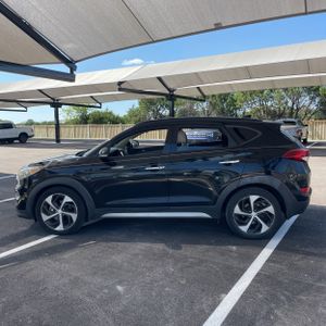 صورة 3 لـ 2017 Hyundai TUCSON LIMITED
