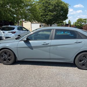 HYUNDAI ELANTRA SEL - 4