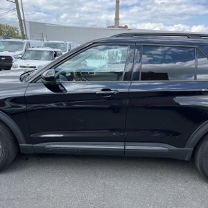 FORD EXPLORER XLT - 4