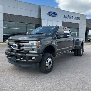FORD F-350 SUPER DUTY PLATINUM - 1