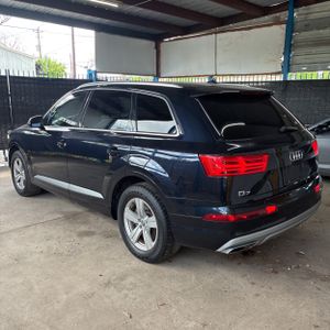AUDI Q7 2.0T PREMIUM - 4