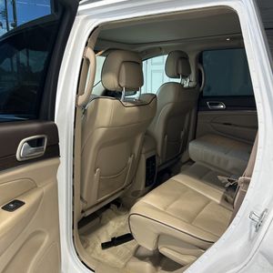 2017 JEEP GRAND CHEROKEE OVERLAND — фото 32