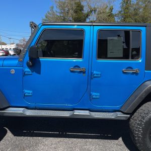 Jeep Wrangler Unlimited Sport - 4