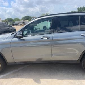 MERCEDES-BENZ GLC - 4