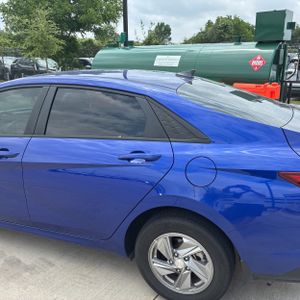 HYUNDAI ELANTRA SE - 6