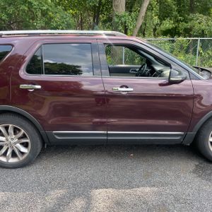 صورة مصغرة 11 لـ 2011 FORD EXPLORER XLT