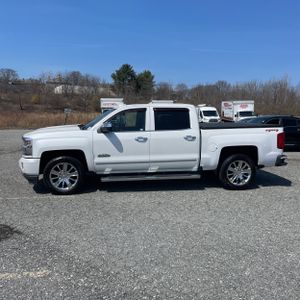 CHEVROLET SILVERADO 1500 HIGH COUNTRY - 3