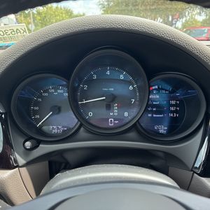 صورة مصغرة 40 لـ 2023 Porsche MACAN T