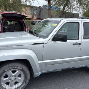 JEEP LIBERTY SPORT - 2