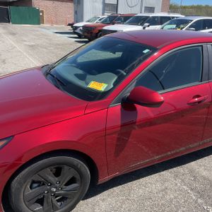 HYUNDAI ELANTRA SEL - 2