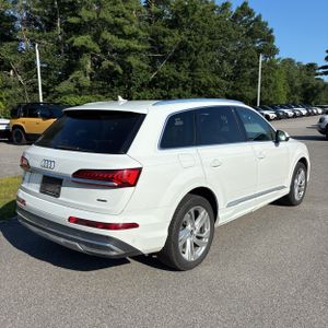 صورة 8 لـ 2021 AUDI Q7 PREMIUM
