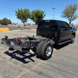 صورة 8 لـ 2016 Chevrolet SILVERADO 3500HD LTZ