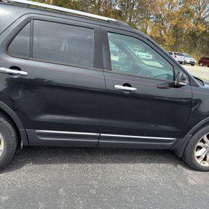 FORD EXPLORER XLT - 9