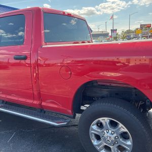 صورة 6 لـ 2026 RAM 2500 BIG HORN CREW CAB 4X4 6'4" BOX