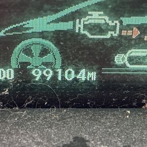 2011 Toyota PRIUS TWO — миниатюра 40