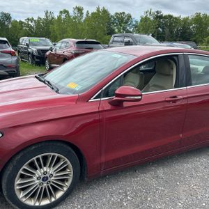 FORD FUSION SE - 2
