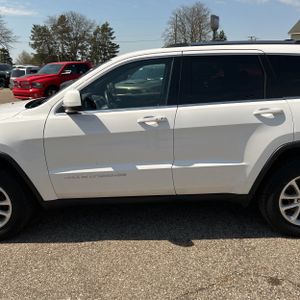 JEEP GRAND CHEROKEE LAREDO - 4