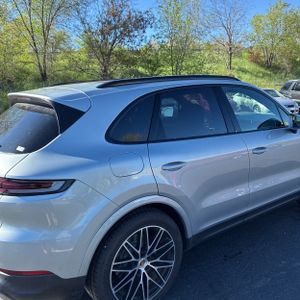 PORSCHE CAYENNE BASE - 9
