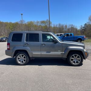 JEEP LIBERTY SPORT - 10