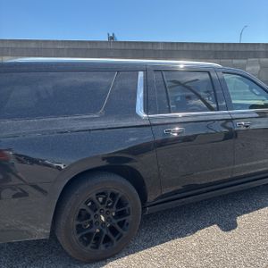 CHEVROLET SUBURBAN HIGH COUNTRY - 9