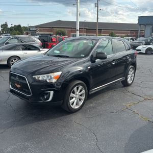 2015 Mitsubishi OUTLANDER SPORT SE — фото 1