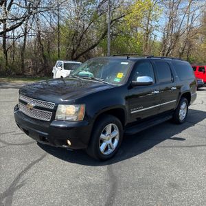 CHEVROLET SUBURBAN LTZ - 1