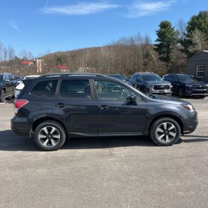 SUBARU FORESTER 2.5I PREMIUM - 10