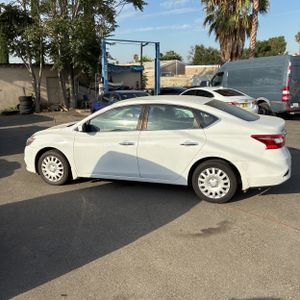 2017 Nissan SENTRA S — фото 3