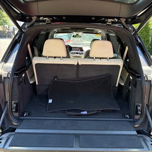 صورة 46 لـ 2021 BMW X7 M50I