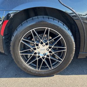 صورة مصغرة 19 لـ 2017 Chrysler 300 LIMITED
