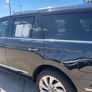 LINCOLN NAVIGATOR PREMIERE - 6