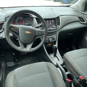 صورة 35 لـ 2022 Chevrolet TRAX LS
