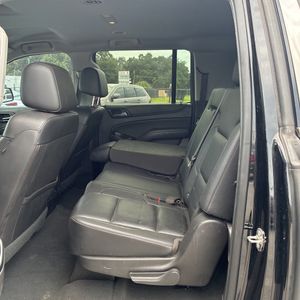 2019 Chevrolet SUBURBAN LT — миниатюра 33