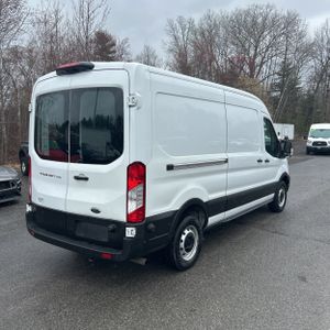 FORD TRANSIT 250 - 8