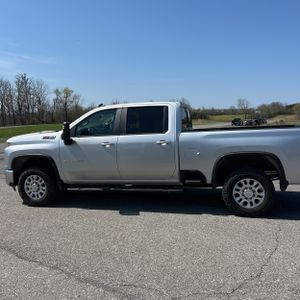 CHEVROLET SILVERADO - 3