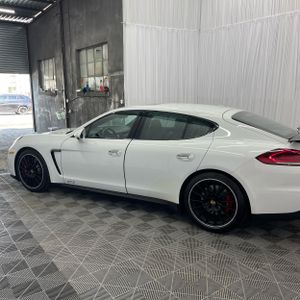 2016 Porsche PANAMERA GTS 照片 3