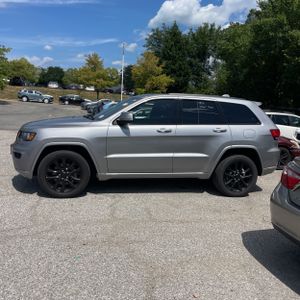 2021 JEEP GRAND CHEROKEE LAREDO X photo 3