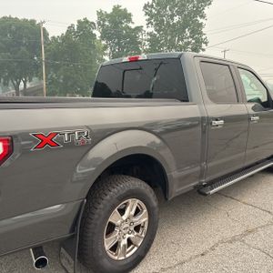 2016 FORD F-150 XLT photo 9