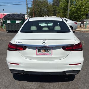 MERCEDES-BENZ E-CLASS - 7