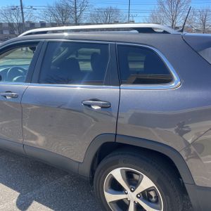 JEEP CHEROKEE LIMITED - 6